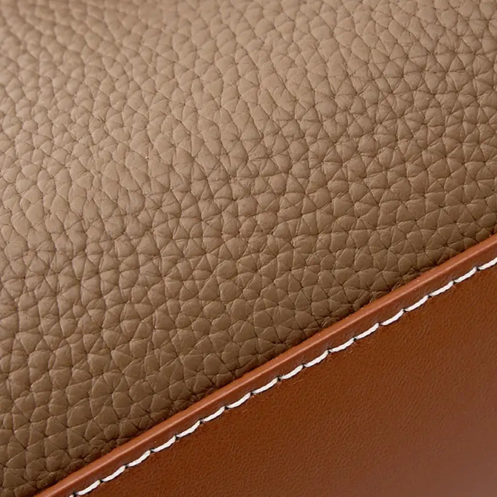 Bolsa de Couro com costura feita a mão