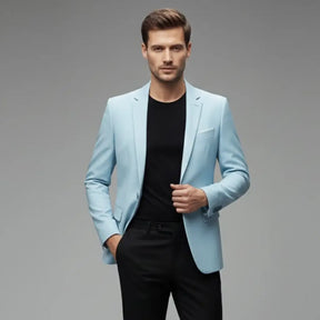 modelo de frente mostrando Blazer Masculino Azul Modelo Fjord