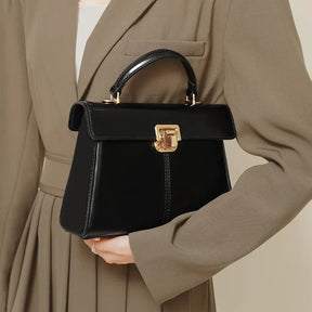 Bolsa Feminina de Couro Preta