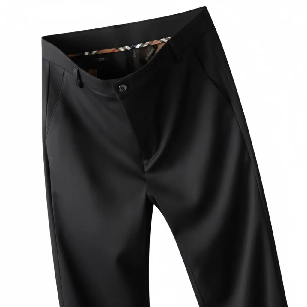 Calça social masculina preta slim fit, vista frontal em fundo branco