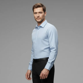 Camisa social manga longa azul AVONNUE masculina, proporção ajustada em cenário editorial