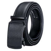 Cinto masculino de couro, na cor preto
