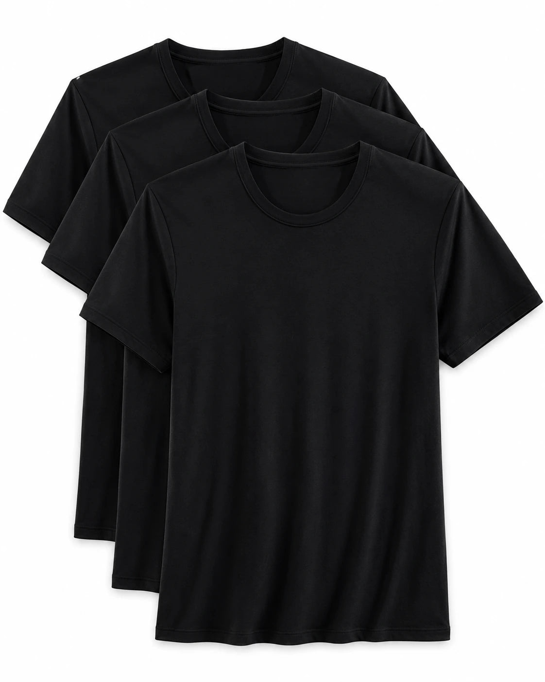 Kit com três camisetas masculinas TechModal pretas, de manga curta, gola redonda e sem estampas, sobrepostas em diagonal sobre fundo branco. A camiseta da frente aparece inteira, enquanto as outras duas ficam parcialmente visíveis atrás.