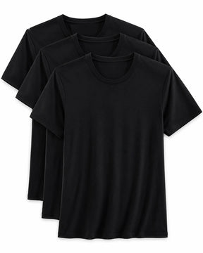 Kit com três camisetas masculinas TechModal pretas, de manga curta, gola redonda e sem estampas, sobrepostas em diagonal sobre fundo branco. A camiseta da frente aparece inteira, enquanto as outras duas ficam parcialmente visíveis atrás.