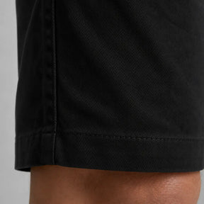 Bermuda Masculina em Sarja Preta