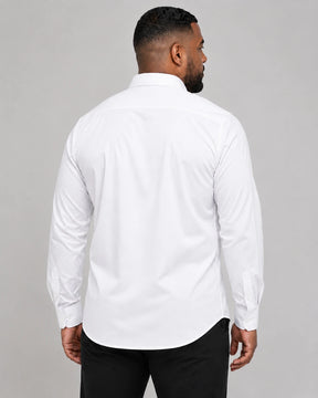 Camisa Social Masculina TechMatteo Branca, vista de costas em fundo branco.