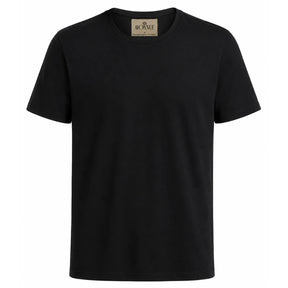 Camiseta masculina preta de algodão egípcio em fundo branco, vista frontal